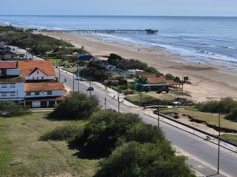 Newbery e/ Avellaneda y Av. Libertador San Martin