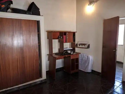 Casa ideal tres familias en lote propio