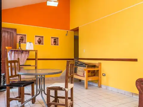 Casa en Venta en Barrio San Carlos, USD 90.000