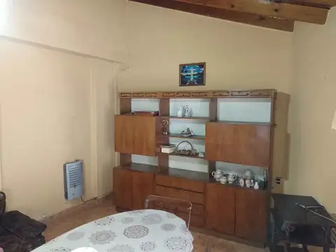 CASA 3 AMB CON GARAGE APTO CREDITO LANUS OESTE