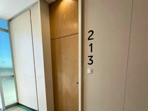 &quot;Oficina en Venta en el Polo de Hudson: Oportunidad Única para Inversores&quot;