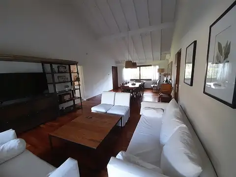 Casa en Venta de 4 dormitorios