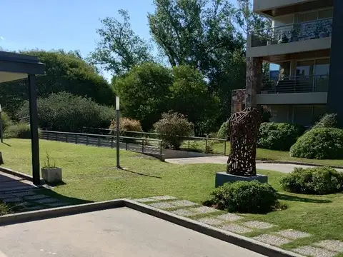 Costa Belgrano Boyle 6500