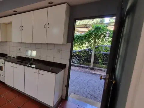 Depto Tipo Casa en Venta con 2 cocheras