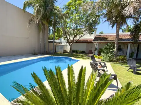 Casa 3 ambientes con 2 baños