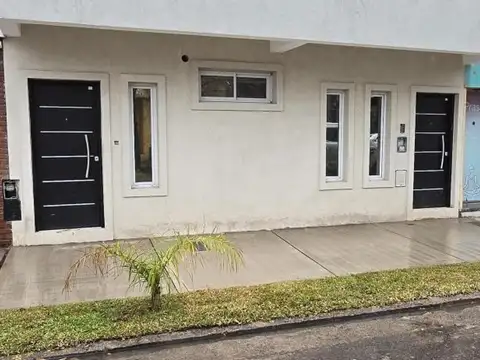 Rincón e/ Adolfo Alsina y Belgrano