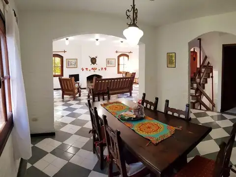 Casa en Alquiler -Zona Lasalle / REF: 8962