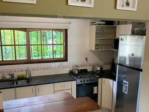 Casa en Alquiler Temporal con 3 cocheras