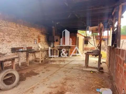 Terreno A Media Cuadra De Av. Artigas