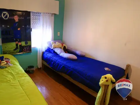 CASA EN VENTA 4 AMBIENTES EN LONGCHAMPS APTA CREDI