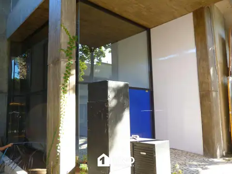 Cochera en Venta con acceso Ascensor