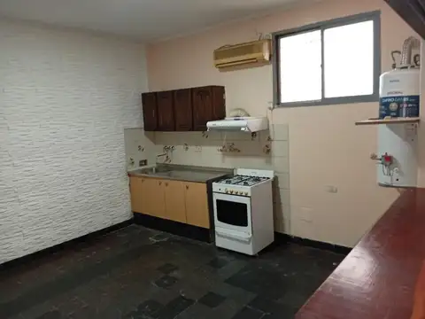 Depto Tipo Casa en Alquiler de 3 ambientes