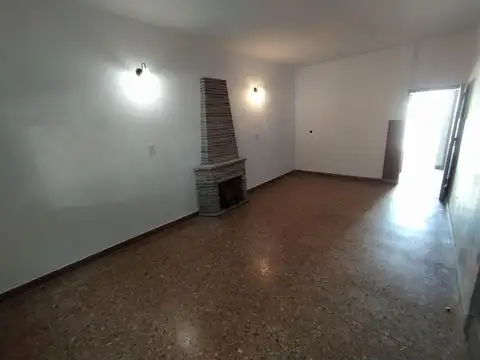 Depto Tipo Casa en Alquiler de 2 dormitorios