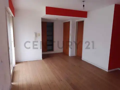 Local en Venta 2001 años