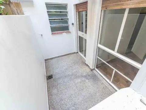 2 AMBIENTES VENTA PH PATIO MONSERRAT