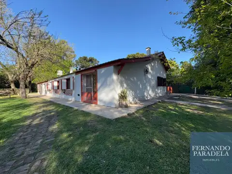 Casa en venta de 5 dormitorios c/ cochera en Parque Leloir