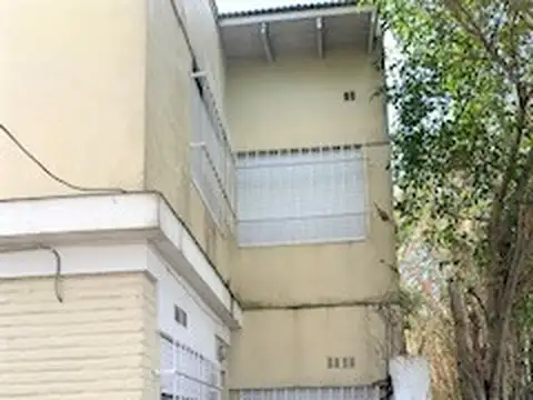 Ph 4 Ambientes en Block (Ph 3 Ambientes + Ph 2 Ambientes Con Patio Y Terraza) Retasado 