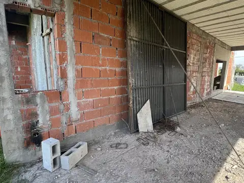 IMPONENTE Casa a Terminar a la venta en Cañuelas