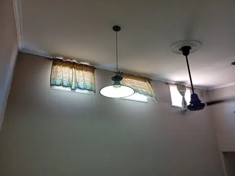 Depto Tipo Casa en Alquiler de 2 dormitorios