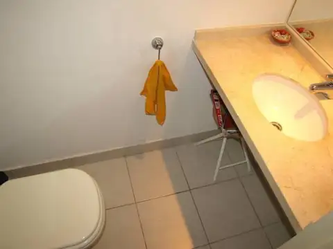 1 AMBIENTE | Santos Dumont al 2300