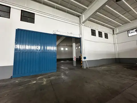 Deposito 2.200m² Calle Euler, Industrial, Triangulo, Malvinas Argentinas.