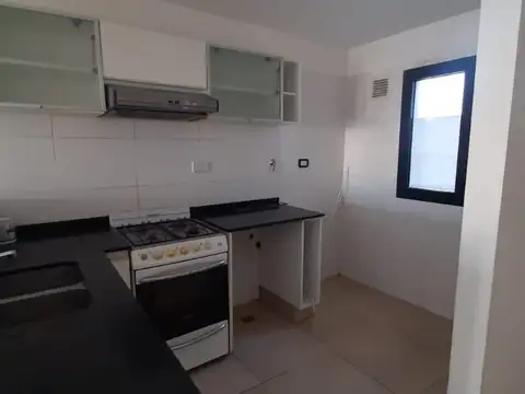 Lindo y Cómodo Departamento 3 Ambientes en Alquiler – La Paternal