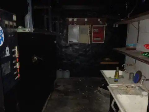 VENTA DE GALPON EXELENTE UBICACION EN PLENO CENTRO DE PILAR 