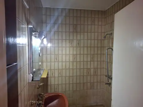 Casa En Venta Barrio Alvear, Rosario Apta Crédito Hipotecario.