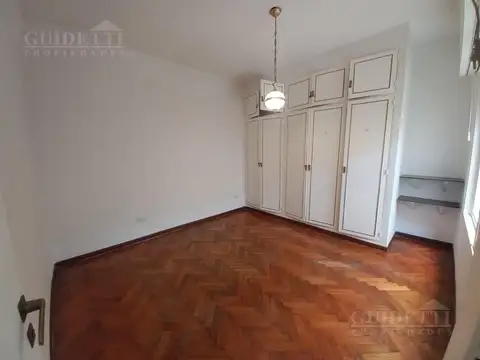 Depto Tipo Casa en Alquiler 43 años