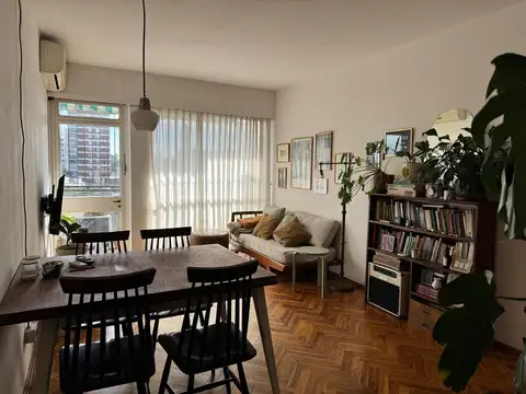 Luminoso departamento en Acassuso balcón y cochera