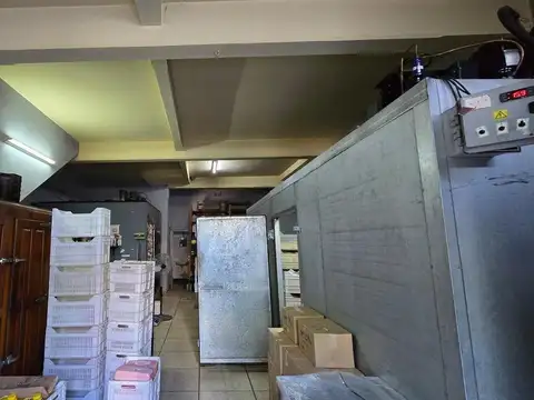 Local en Venta 40 años