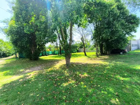Lote en Barrio Privado Villa Angela
