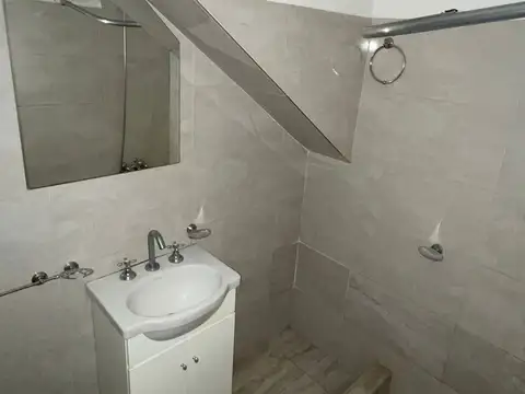 Depto Tipo Casa 3 ambientes con 1 baño