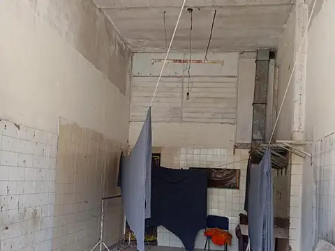 Local en Venta Via Púb.