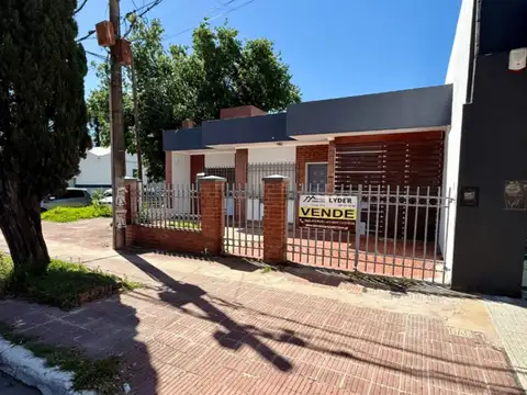 Casa en Alquiler de 3 dormitorios