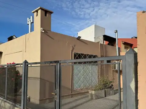 Venta de LOCAL y CASA céntrica en Caleta Olivia