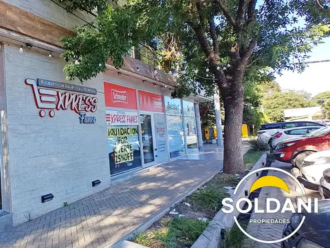 Espectacular local en esquina Funes! General López y Ruta 9