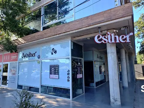 Espectacular local en esquina Funes! General López y Ruta 9