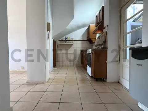 barzana 1100, Piso 0