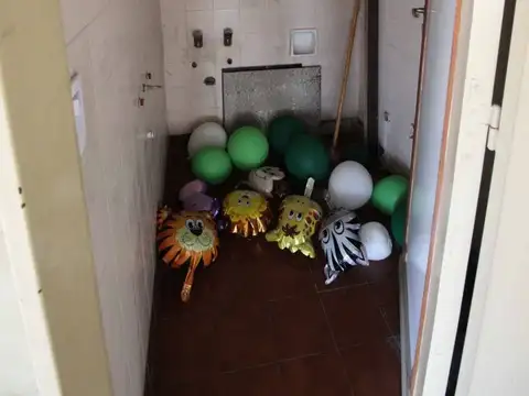 OPORTUNIDAD OFICINA 1ER PISO AV MARCONI ESCUCHA OFERTA