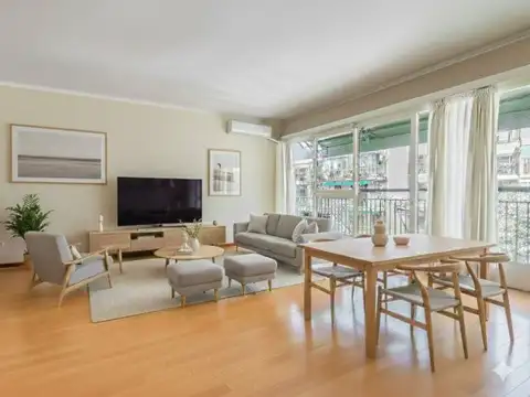 Venta . Departamento 4 ambientes con balcón Caballito-CABA