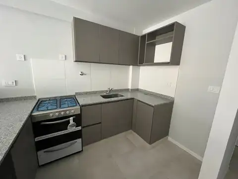 VENTA 2 AMB CON BALCON A ESTRENAR DIST AUDIOVISUAL