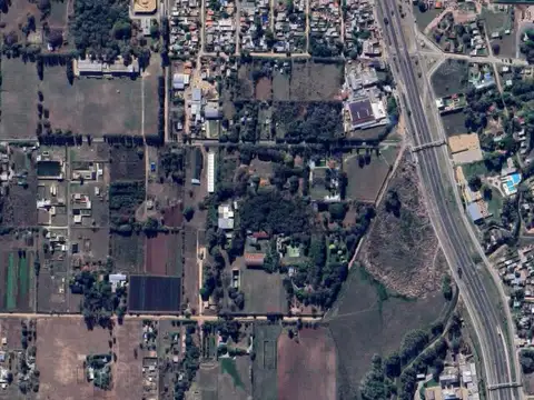 Quinta 1.200 m² Edif. - Salón - Edificio con Aulas y Vivienda - Virrey Del Pino