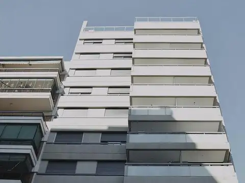 VENTA IMPERDIBLE LOCAL COMERCIAL DE 237 M2  EN PLENO CENTRO DE VILLA URQUIZA CON EXCELENTE RENTA