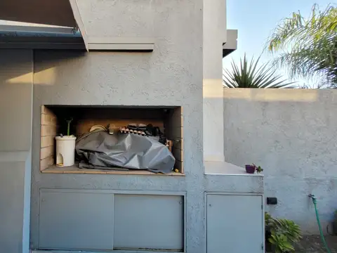 Departamento en Venta en Poeta Lugones, USD 148.000