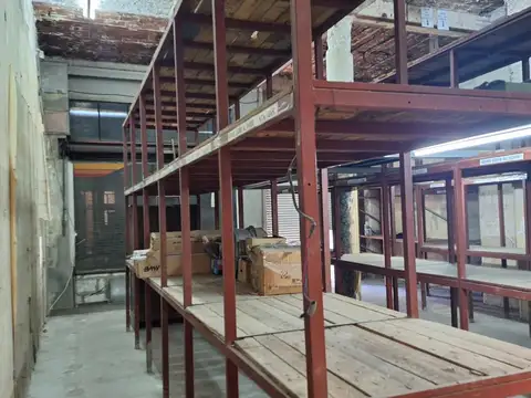Local en Venta 70 años
