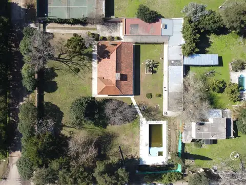 HERMOSA QUINTA EN 9 DE ABRIL-FINANCIACIÓN DIRECTA