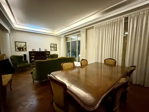 Avenida Juan Bautista Alberdi 500, Piso 1