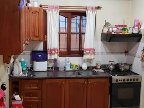 CHALET 3 AMBIENTES CON COCHERAS APTO CREDITO