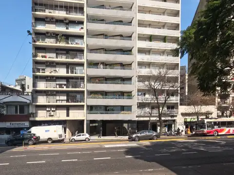 AV SANTA FE 5000, Piso pb